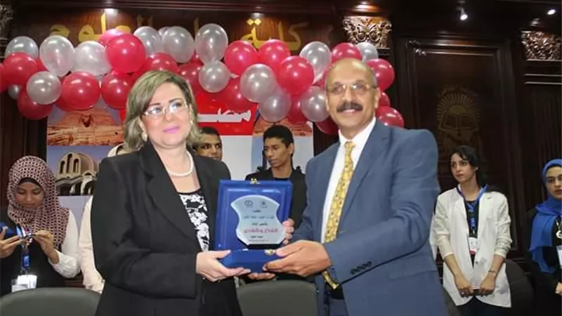 دار علوم القاهرة تفتتح 