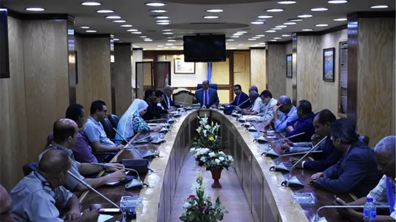 الإعداد لمنتدى أسوان للسلام فى لقاء المحافظ بوفد وزارة الخارجية