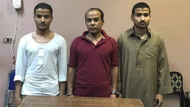 مباحث المعصرة تضبط المتهمين بخطف عاطل بسبب 15 الف جنية