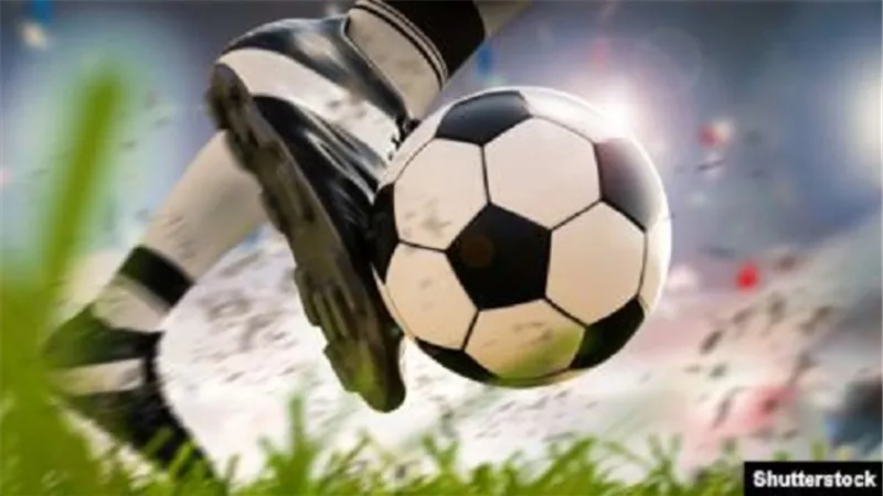 لاعب كرة: طلبت من والدتى ان تقتلني لإنهاء معاناتي