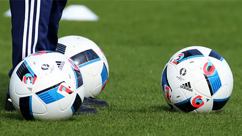 فسخ عقد لاعب تركي بالدورى الالمانى بسبب عملية 