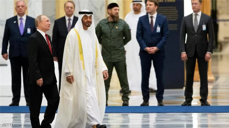 بن زايد وبوتن يؤكدان على عمق العلاقات والتعاون المستمر