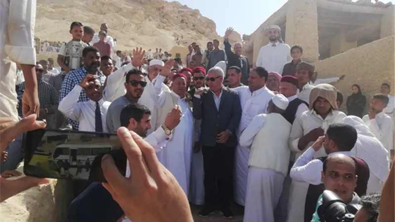 محافظ مطروح يشارك أهالي سيوة احتفالات أعياد السياحة والحصاد