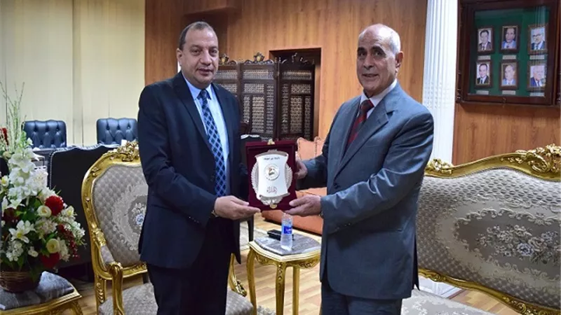 رئيس جامعة بني سويف يستقبل محافظ سوهاج السابق