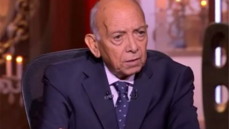 محمد غنيم: الدولة مفروض متصرفش غير على التعليم والصحة