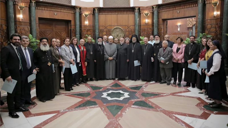 شيخ الأزهر يستقبل اللجنة التنفيذية لمجلس كنائس مصر