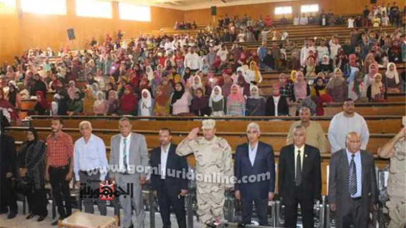 رئيس جامعة جنوب الوادى يشهد احتفال المعهد العالى للخدمة الاجتماعية بذكرى انتصارات أكتوبر
