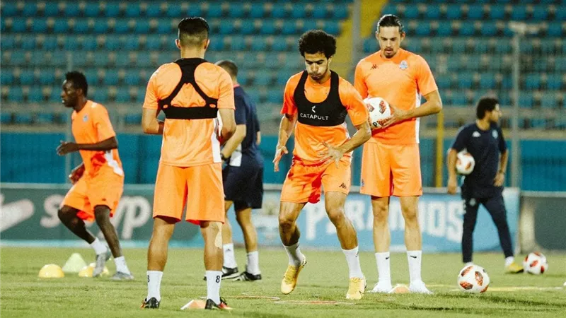 الدوليون يعودون لتدريبات بيراميدز استعدادا لمواجهة سموحة بالدورى.. صور