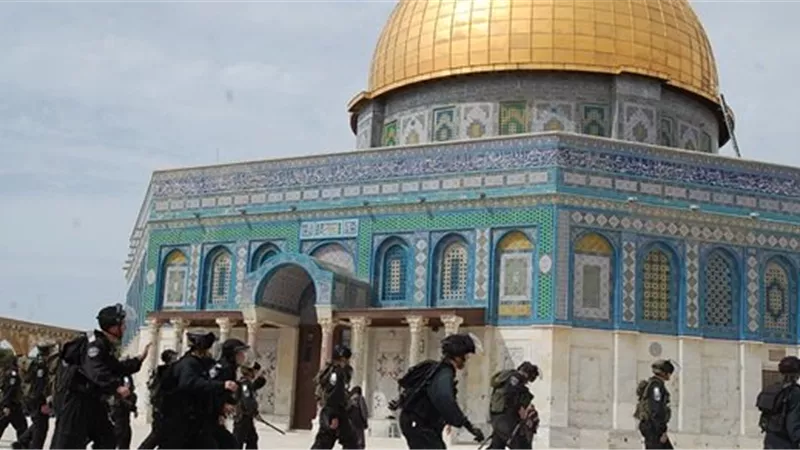 إسرائيليون يقتحمون المسجد الأقصى فى عيد العرش