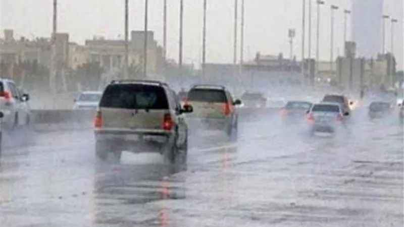 أمطار خفيفة تهطل على مدينة أسوان