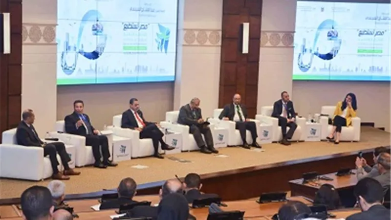 مايا مرسي: المرأة تمثل ٥٠ ٪ من قوة العمل