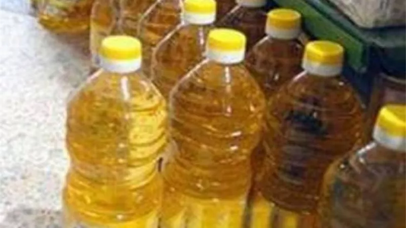 ضبط 900 كيلو زيت فاسدة في حلوان
