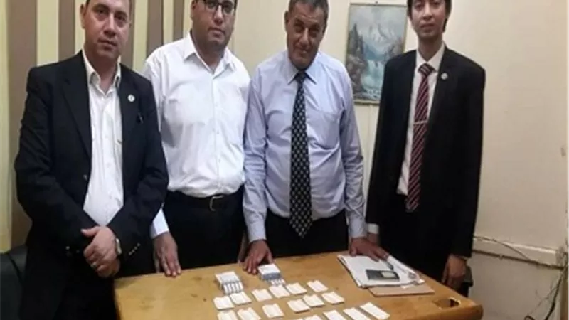 ضبط أقراص و امبولات مخدرة مع راكب قادم من إيطاليا بالمطار