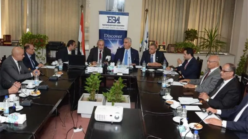 (رجال الاعمال ) تطالب بزيادة مساهمة مركز التحديث لزيادة تنافسية الصادرات