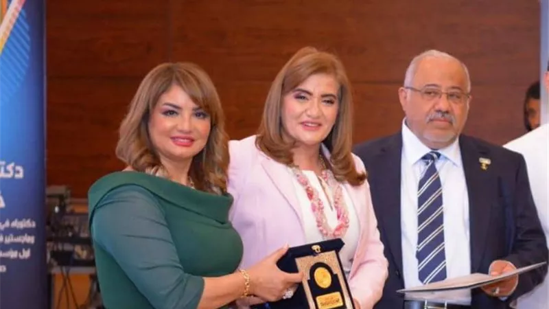 بالصور ...المرأة العربية للإبداع