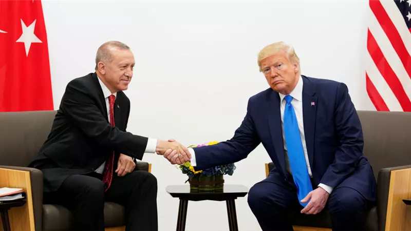 ترامب ينفي منح أردوغان الضوء الأخضر لغزو سوريا