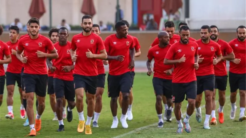 الأهلي يدعم صفوفه بمهاجمين جدد