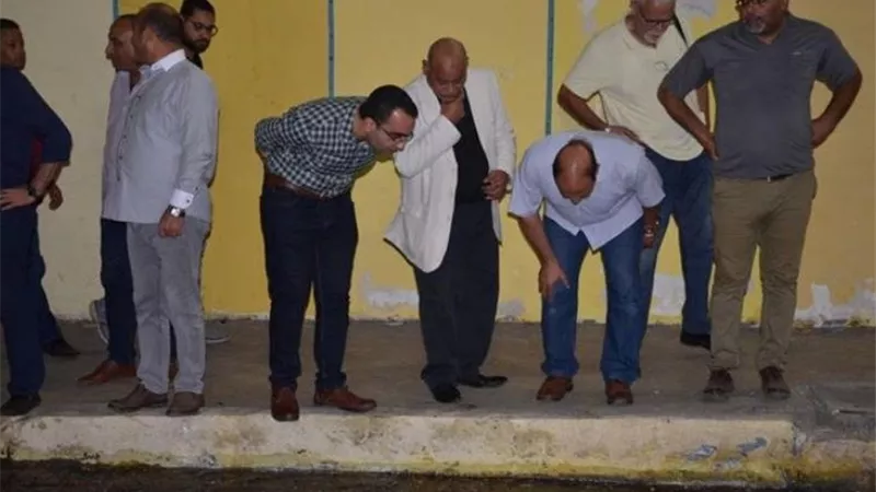 الانتهاء من اعمال تطهير شبكات الصرف بحى الاربعين بالسويس