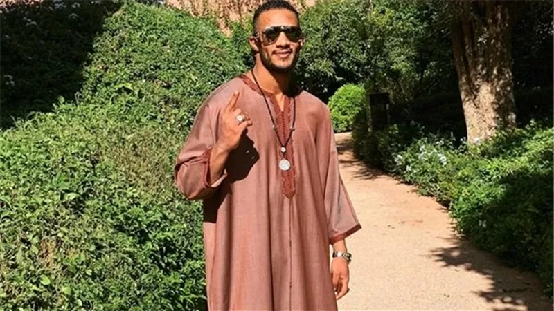 محمد رمضان بالجلابية بسبب 
