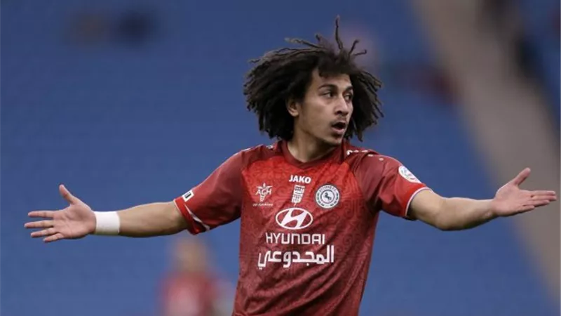 الخليج ملاذ حسين السيد للهروب من دكة الأهلي في يناير