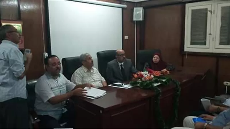 محافظ أسيوط يعلن دعمه لحملة تجريع المواطنين ضد البلهارسيا