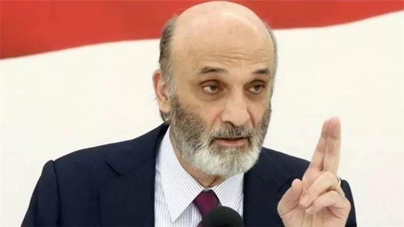 جعجع يعلن استقالة وزرائه من حكومة سعد الحريري