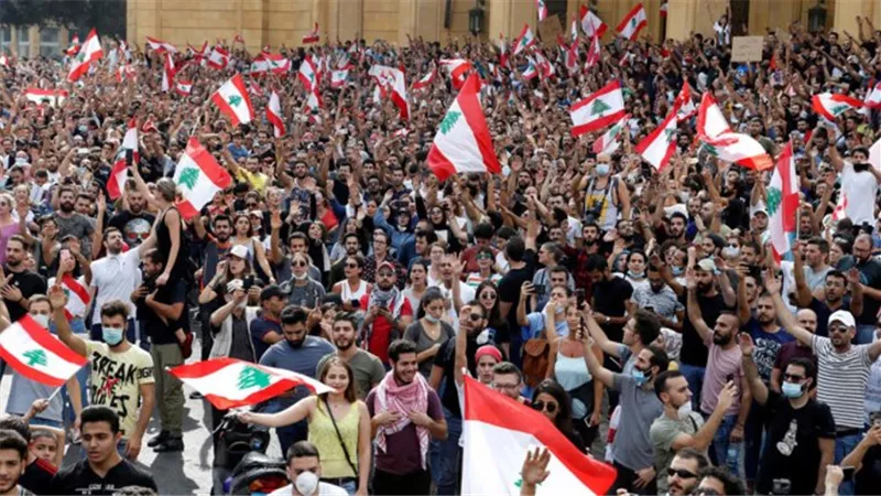 إطلاق سراح جميع الموقوفين في احتجاجات وسط بيروت باستثناء اثنين
