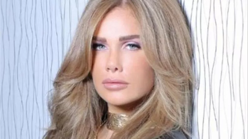 نيكول سابا تعتذر عن إحياء حفل ضخم بالمنيا.. ووليد منصور يرد
