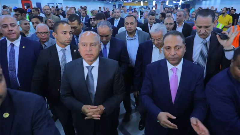 وزير النقل يشهد تشغيل محطة مترو هليوبوليس بتكلفة 1.9 مليار جنيه