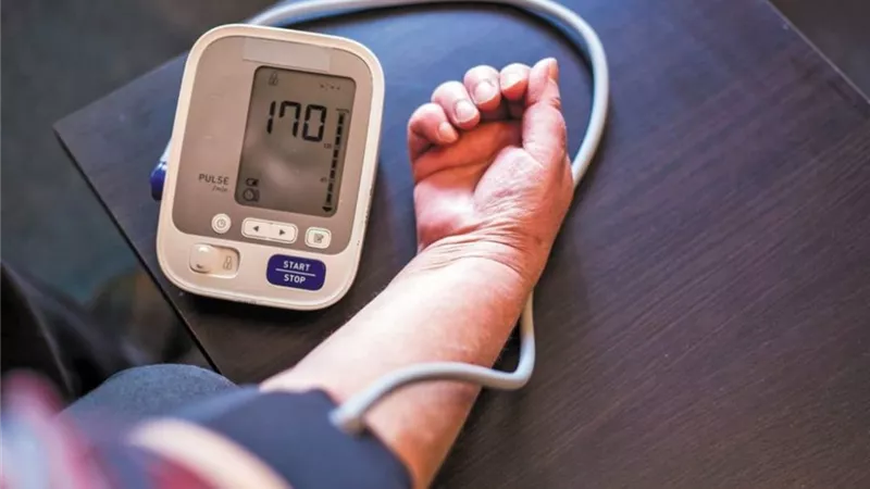 4 عادات تقودك لارتفاع ضغط الدم
