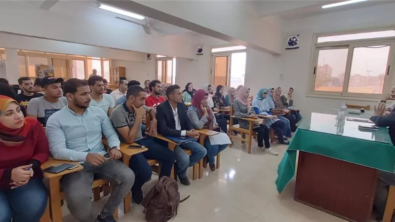 التنمية السياسة ندوة لاعضاء برلمان الشباب بكفر الشيخ