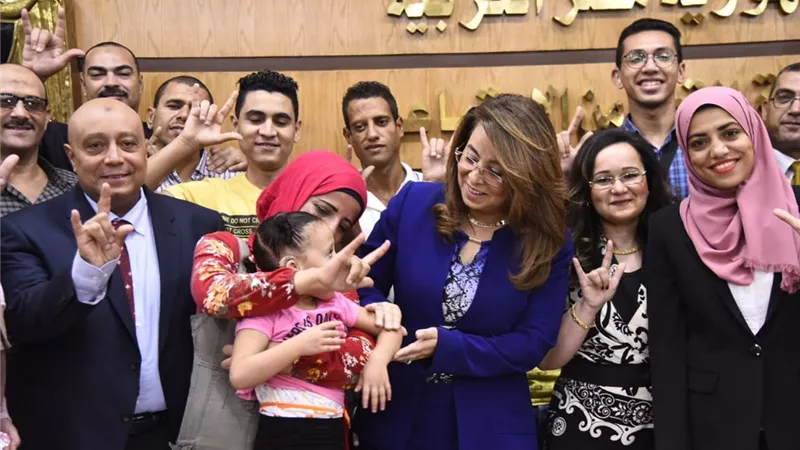 التضامن: اطلاق مبادرة حياة جديده لتشغيل الصم وضعاف السمع للعمل فى المطاعم