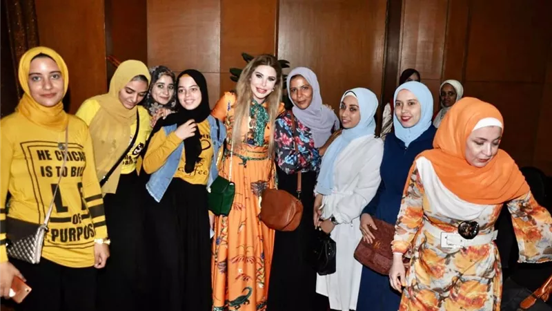 الكاتبة العراقية الأردنية سارة السهيل تدعو لمواجهة الارهاب
