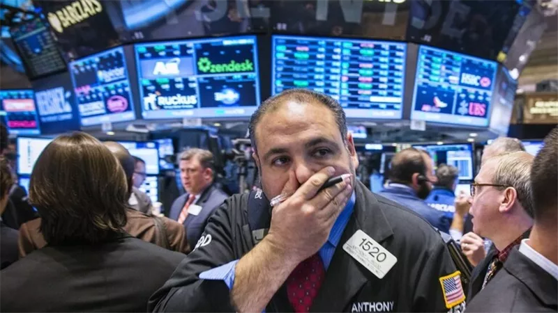 انخفاض أسعار النفط ومخاوف بشأن الإمدادات