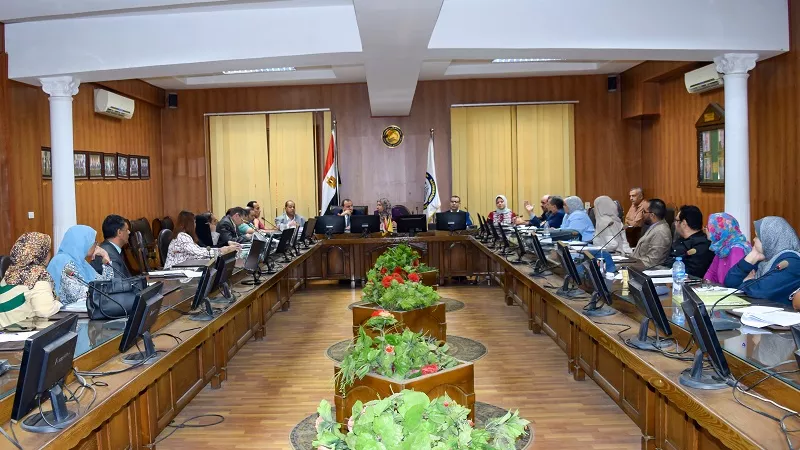 بحث خطط الدراسات العليا بجامعة بنى سويف