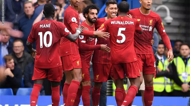 مشادة بين نجم ليفربول والجماهير.. فيديو