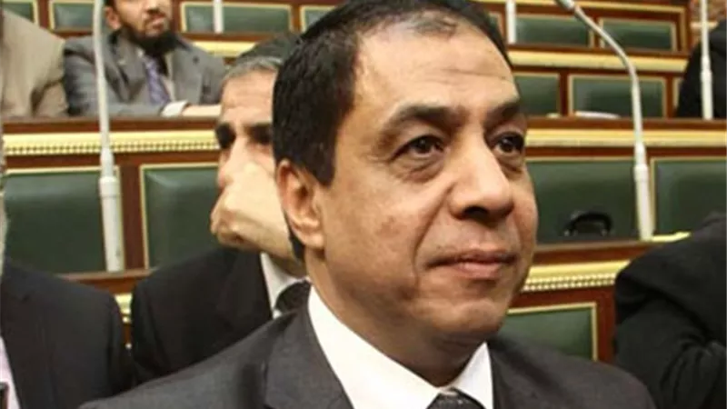 برلماني :الاسكندرانية يواجهون رحلة عذاب بمكاتب الشهر العقارى