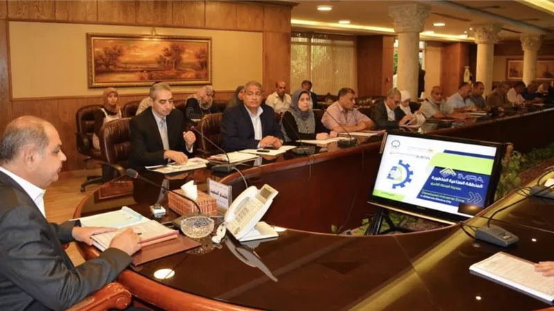 محافظ الغربية .. يتابع الموقف التنفيذي للمنطقة الصناعية بالمحلة الكبرى