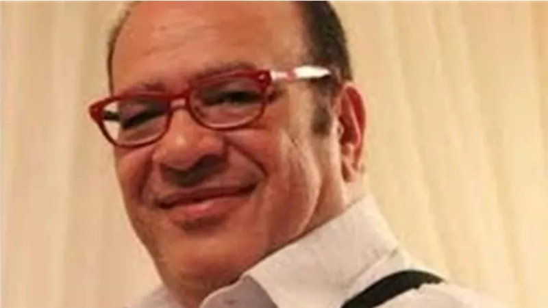صلاح عبدالله يشعل السوشيال ميديا ب 