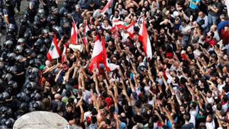 حقيقة فرض الحكومة اللبنانية حالة الطوارئ ردًا على الاحتجاجات الشعبية