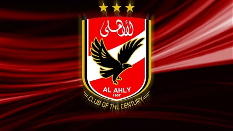 نجم الاهلى السابق يطالب الجماهير بالدعاء له