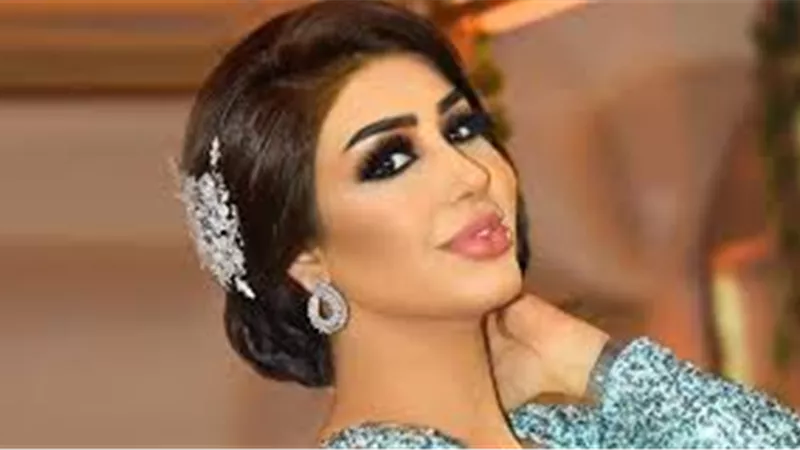 عقب أيام من طعن ابنها... فنانة شهيرة تتعرض لحادث .. صورة