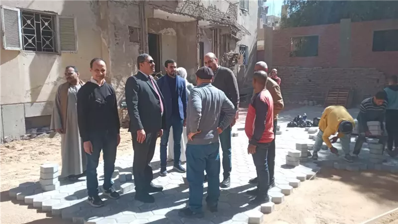 محافظ اسيوط يتابع أعمال تركيب 