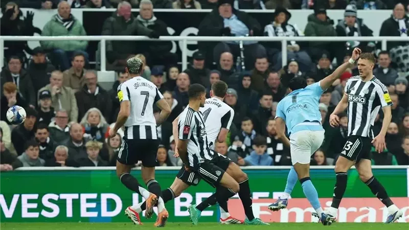مانشستر سيتي يشيد بـ مرموش بعد التأهل إلى ربع نهائي كأس الاتحاد