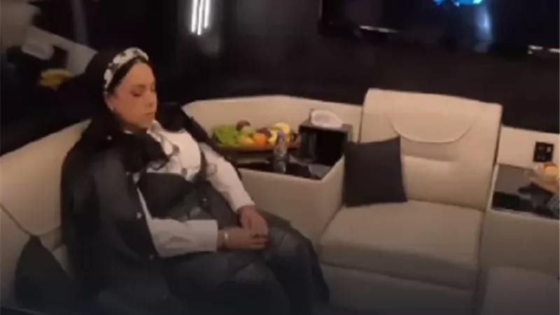رامز جلال لـ شيماء سيف : 