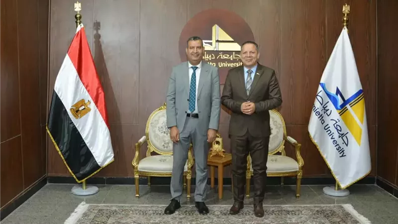 وكيل لشئون الدراسات العليا بكلية التجارة بجامعة دمياط