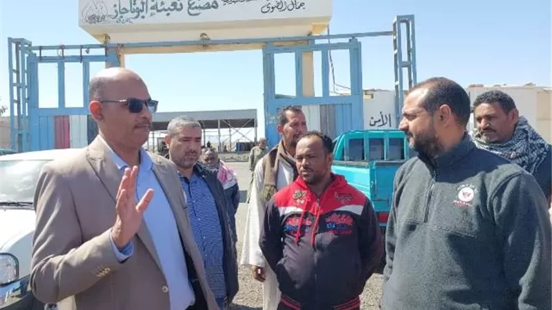 وكيل التموين بالبحر الأحمر يتابع العمل بمصنع البوتاجاز بالغردقة