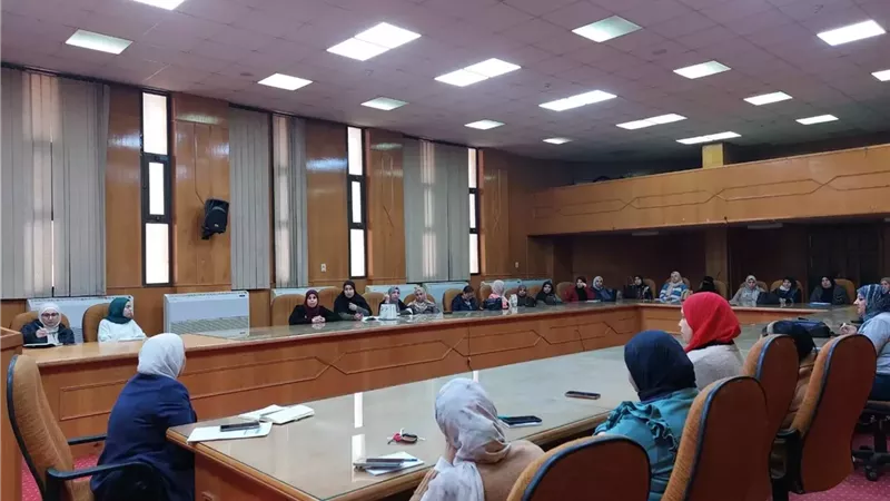 مناقشة المؤشرات السكانية بإدارات الإسماعيلية الصحية