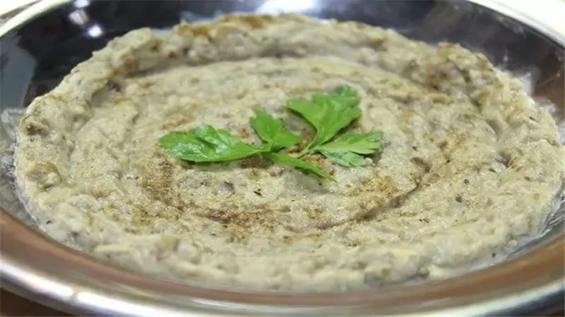 سلطة البابا غنوج