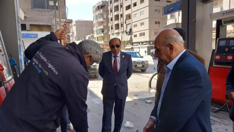 وكيل وزارة التموين يتفقد محطات الوقود بعد تحريك أسعار المحروقات